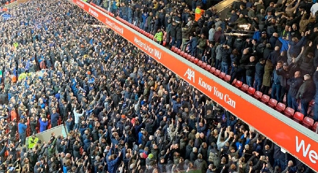 Liverpool, clamoroso gesto dei tifosi dell'Everton [FOTO]