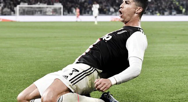 Cristiano Ronaldo fa retromarcia: cancellato il commento sul tampone per il Coronavirus