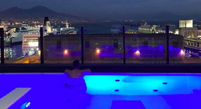 Diego Demme, centrocampista della SSC Napoli, all'Hotel Vesuvio