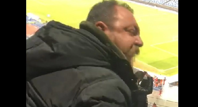 L'anno scorso non meritavamo e vincemmo, quest'anno invece perdiamo!: tifoso juventino furioso contro Sarri al San Paolo [VIDEO]