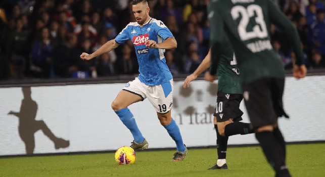 Gazzetta - Infortunio Manolas, il Napoli corre ai ripari blindando Maksimovic: accordo fino al 2023, i dettagli