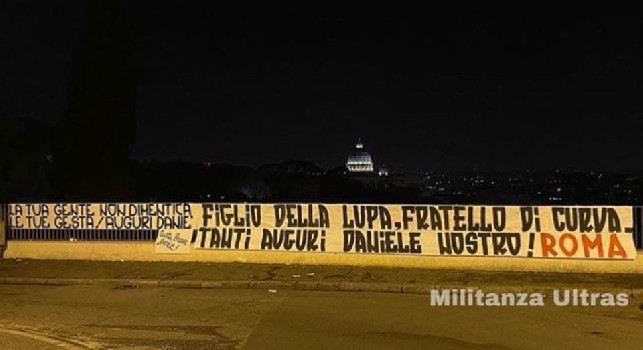 Vergogna a Roma, striscione di auguri a Daniele De Santis, l'ultras giallorosso che uccise Ciro Esposito [FOTO]