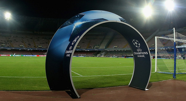 Il Napoli si prepara ad una notte storica, anche l'UEFA celebra il San Paolo versione Champions League [FOTO]