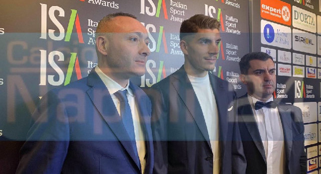 Italian Sports Awards, presente anche Giovanni Di Lorenzo: il terzino della SSC non rilascia dichiarazioni [FOTO E VIDEO CN24]