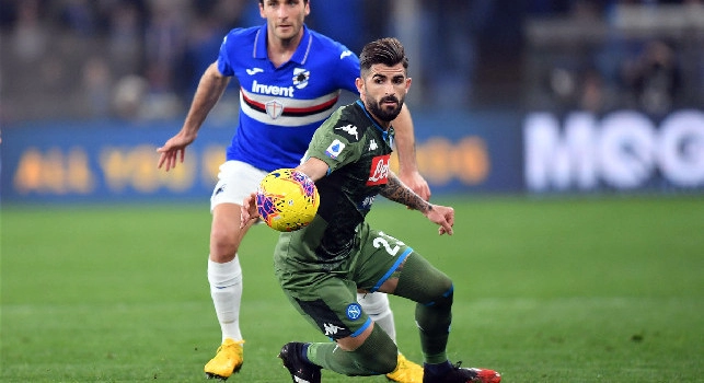 Cagliari-Napoli 0-1, ultimo cambio per gli azzurri: Mario Rui prende il posto di Hysaj