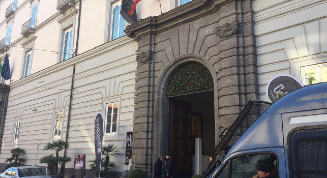 Fanpage - Napoli-Barcellona, i blaugrana scelgono l'Hotel Palazzo Caracciolo come alloggio: lo stesso di Real e PSG