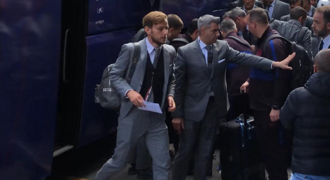 Molto bella! Retroscena Repubblica: Rakitic stregato dalla città di Napoli, vista mozzafiato in hotel