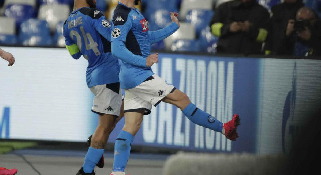 Eurogol di Mertens che porta in vantaggio il Napoli, anche Lavezzi celebra il belga su Instagram [VIDEO]