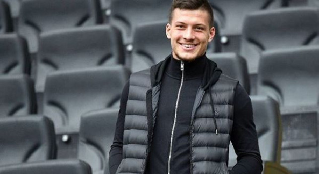 AS - Il Napoli ha il gradimento di Jovic: il Real Madrid offre due soluzioni per cederlo