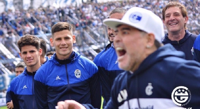 Maradona, pronto l'accordo con il Gimnasia la Plata per il rinnovo