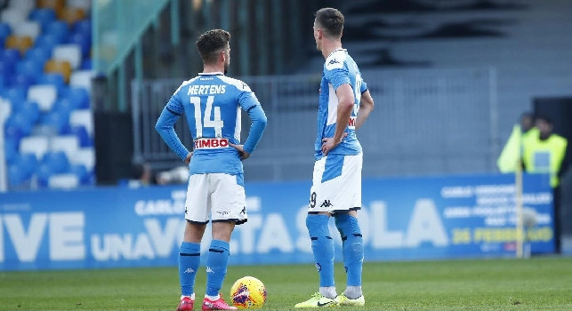 Che fine fanno Mertens e Milik? Gazzetta: &egrave; remota la possibilit&agrave; che Dries possa restare a Napoli, stallo per il polacco