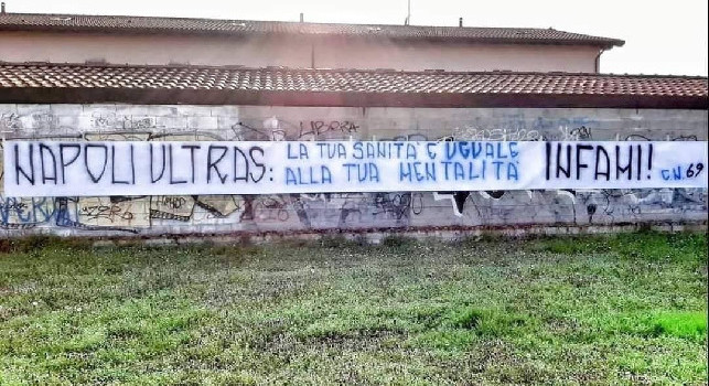 Ultras Inter contro quelli napoletani: La tua sanità come la tua mentalità, infami! [FOTO]