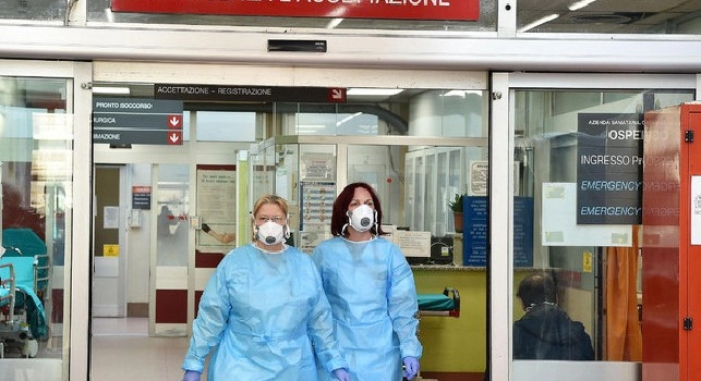 Coronavirus, a Napoli si svuotano i reparti di terapia intensiva