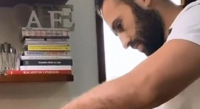 Cupcake in casa Ospina, il Napoli pubblica le immagini e gli ingredienti della ricetta realizzata dalla famiglia del colombiano [VIDEO]