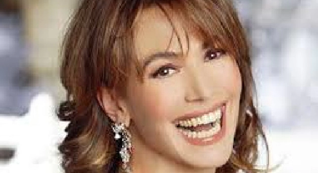 Boom petizione contro Barbara D'Urso: toccata quota 382mila firme