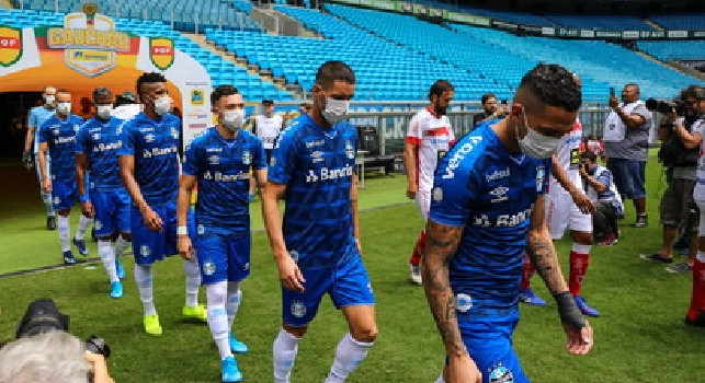 OMS, calcio fermo fino alla fine del 2021?