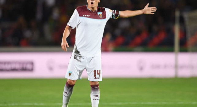 Salernitana, Di Tacchio in quarantena e multato dalle forze dell'ordine: Chiedo scusa, è stata una leggerezza