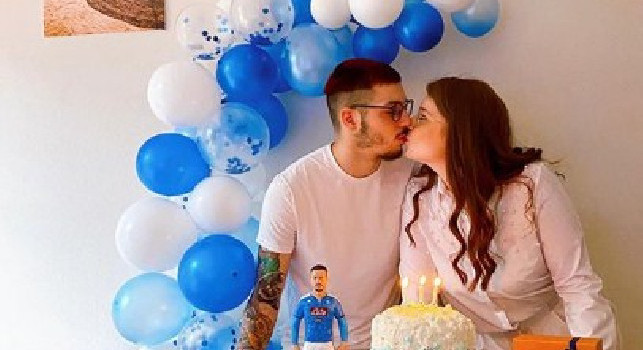 Gaetano festeggia il suo compleanno con la fidanzata e scrive: Grazie del fatto che ti prendi cura di me [FOTOGALLERY]
