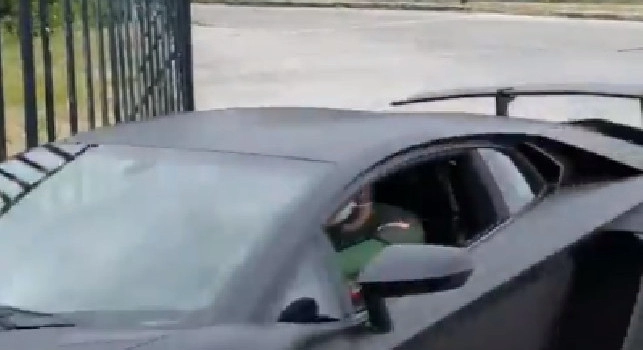Castel Volturno, arrivo Hysaj