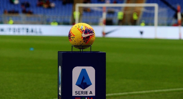Serie A, oggi il nuovo calendario! Prime anticipazioni: partite tutti i giorni e in tarda serata, Napoli-Milan il 12 luglio alle 21.45