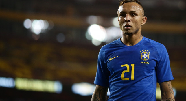 Venerato a CN24: Smentite dal Napoli, nessuna offerta al Gremio per Everton la prossima settimana! Il giocatore piace ma ci sono problemi