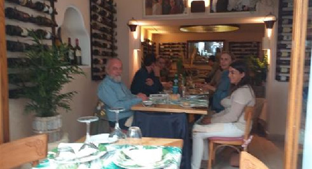 Giornata caprese per De Laurentiis e famiglia: un pranzo alla Capannina [FOTO]