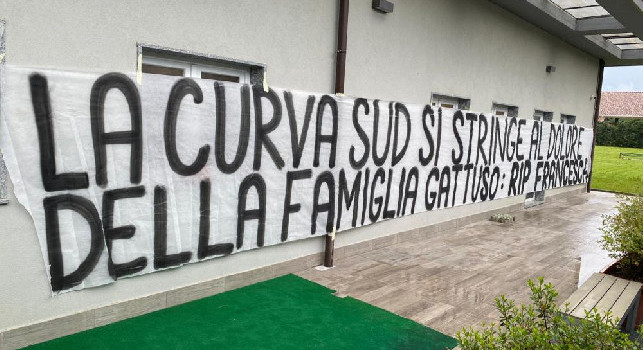 Striscione della curva Sud Milan per Gattuso: Ci uniamo al dolore. Rip Francesca
