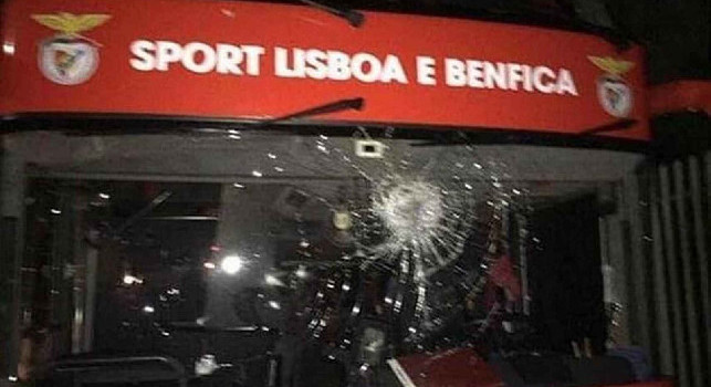 Portogallo sotto choc: assalto al pullman del Benfica di Vinicius, due feriti