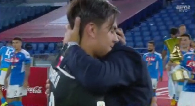 Napoli-Juve Coppa Italia, Gattuso consola Dybala a fine partita: ESPN elogia l'allenatore azzurro