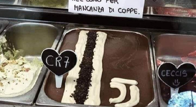 Spunta in una gelateria napoletana il gusto CR7: Disponibile solo in cono per mancanza di coppe [FOTO]
