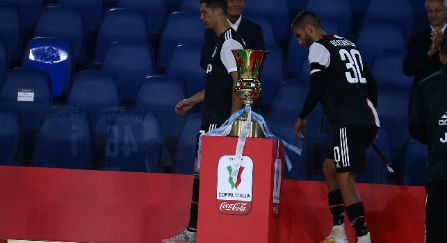 CorrSera - Sarri costretto a spiegare il nuovo ruolo a Ronaldo. E il caso Pjanic non aiuta...