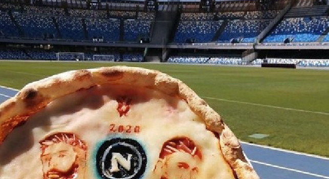 La pizzeria 'Antonio Sorbillo' dedica una pizza speciale al Napoli per la Coppa Italia [FOTOGALLERY]
