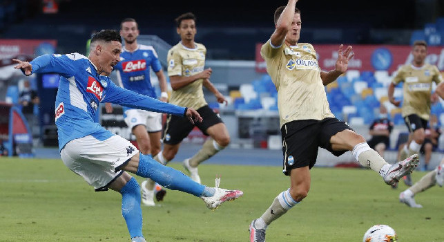 CorSport su Callejon: Gioca un calcio celebrale. Il gol appartiene all'album della casa: solita posa, identica postura, come da sette anni in qua