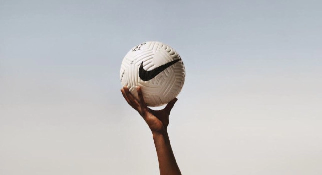 Ecco il nuovo pallone della Serie A 20-21 griffato Nike [FOTO]