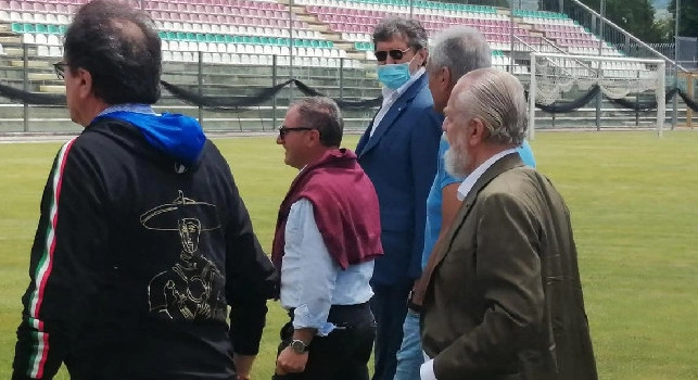 Repubblica - Ritiro a Castel di Sangro, De Laurentiis colpito dalle strutture: occasione ghiotta a 100km per i tifosi