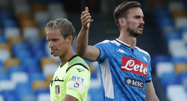 Moviola Napoli-Udinese, Gazzetta: Chiffi non convince in tutti i fischi, manca un giallo a Nuytinck