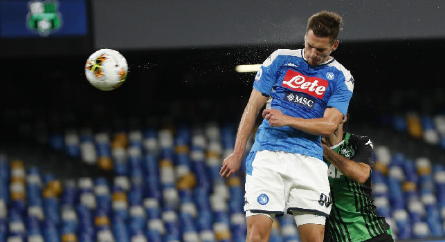 Pedullà: Il Napoli chiede 40 milioni alla Juventus per Milik, per l'intesa manca il sì di Bernardeschi agli azzurri