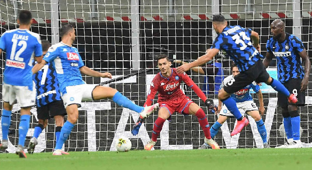 Iezzo difende Meret: Se vogliamo dare le colpe pure sul gol di ieri, allora vuol dire che siamo fuori di testa