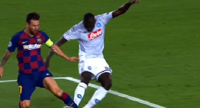 La Stampa distrugge Koulibaly: da baluardo della difesa del Napoli ne è diventato il colabrodo