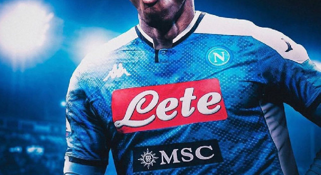 Osimhen impaziente di vestire l'azzurro, il nigeriano posta sui social uno scatto con la maglia del Napoli [FOTO]