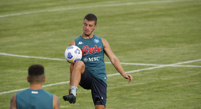 Diego Demme è un calciatore tedesco, centrocampista del Napoli
