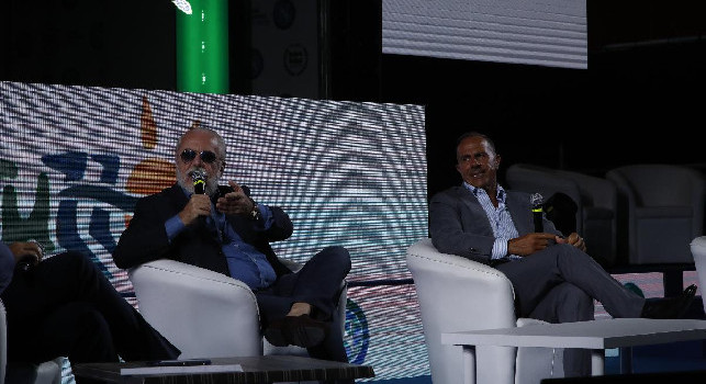 RILEGGI LIVE - Castel di Sangro, convegno Ricostruire: La parola alle imprese. De Laurentiis: Smart-working per Mertens e Insigne? Impossibile! Va ristabilito il rispetto dei tifosi con il campionato: dobbiamo ripartire quando tutto è sanificato