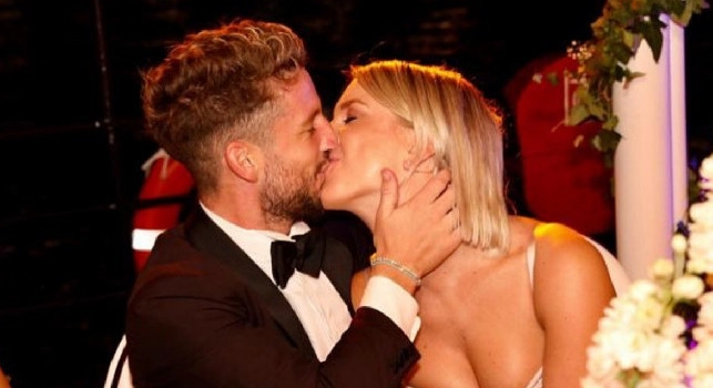 Mertens, la moglie: Futuro? Decidessi io, resterei a Napoli! Dries un dio qui, abbiamo rifiutato offerte per restare! Ci stavamo separando, adesso partorirò a Napoli e mio suocero sarà il padrino!