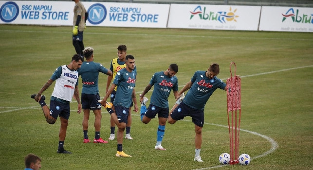 Giornata di riposo per il Napoli, la squadra tornerà ad allenarsi domani in vista del Genoa