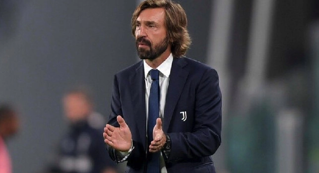 Juventus-Napoli, cambio per Pirlo nell'intervallo: fuori Chiesa per un problema fisico!
