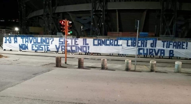 Juventus-Napoli, striscione San Paolo