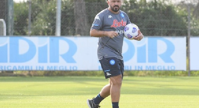 SSC Napoli, il report dell'allenamento: Lozano in gruppo, personalizzato in campo per Manolas e palestra e piscina per Petagna
