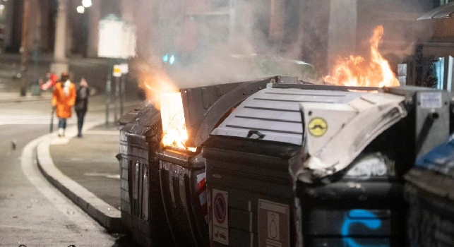 Scontri sul lungomare, Il Mattino: c'erano alcuni esponenti del gruppo di ultrà Brigata Carolina nella guerriglia