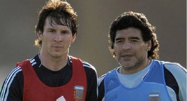 Messi ricorda Maradona: Fu mio padre a dirmi della morte di Diego, fu terribile per me. Per noi argentini è il migliore [VIDEO]