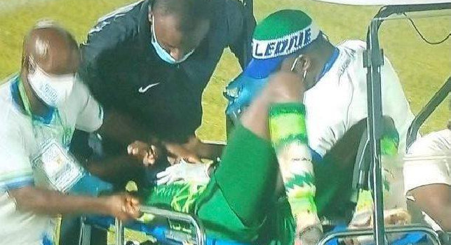 Infortunio Osimhen, c'è stata una telefonata tranquillizzante al Napoli! Nessuna frattura, solo dolore alla spalla